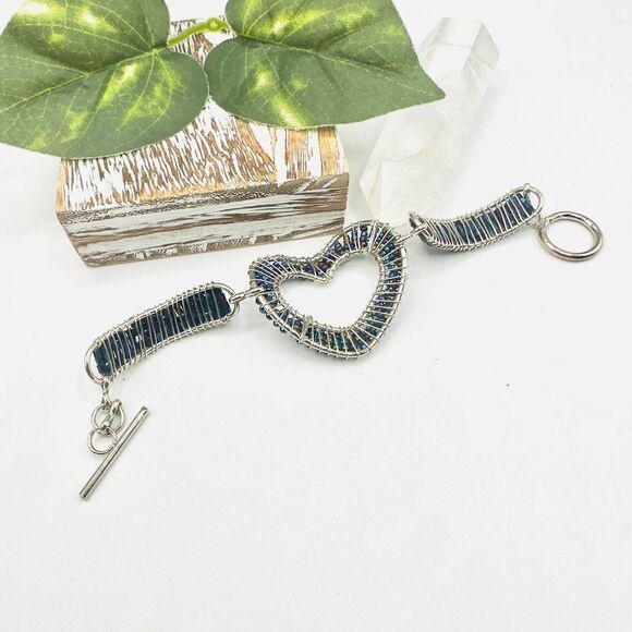 Blue Heart Beaded Toggle Bracelet - Picture 5 of 5